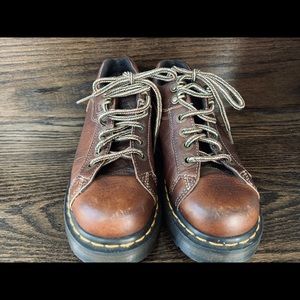 Dr. Martens- 9861 brown chunky sole shoes boots